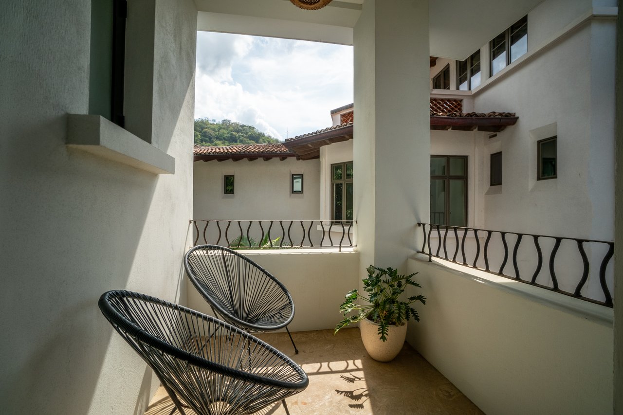 18 Calle La Ronda | Where Everyday Feels Like a Holiday