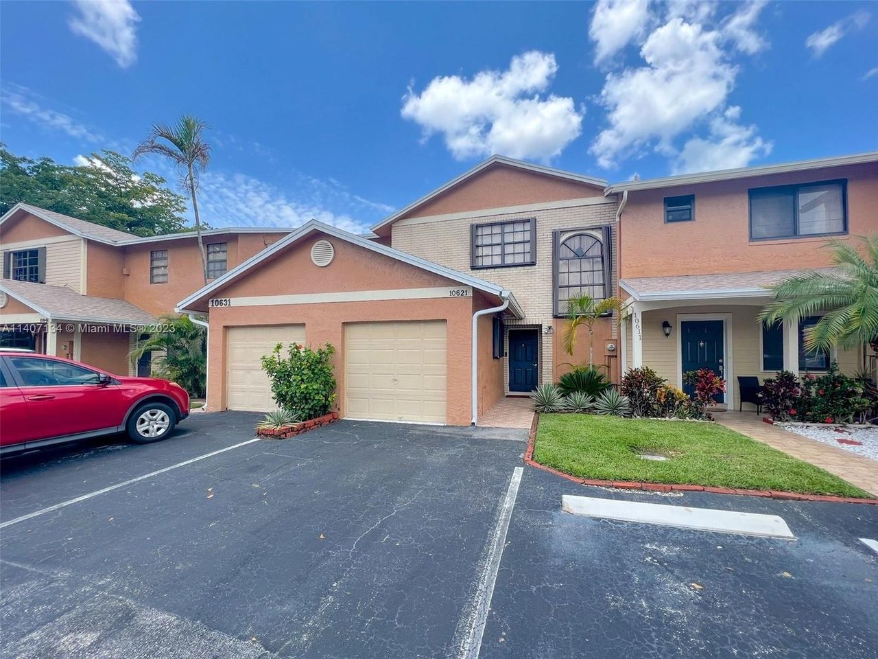 10621 NW 1st St #10621