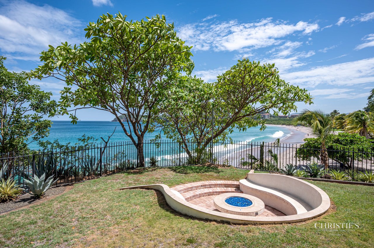 Casa Playa Bonita | Beachfront Luxury Estate in Playa Flamingo