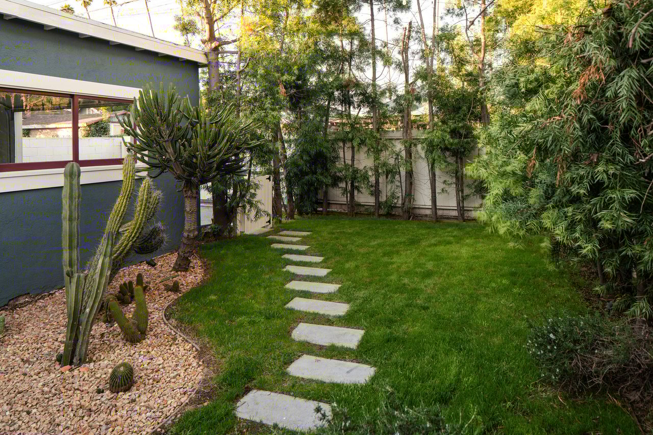 2321 W 31st St in Jefferson Park