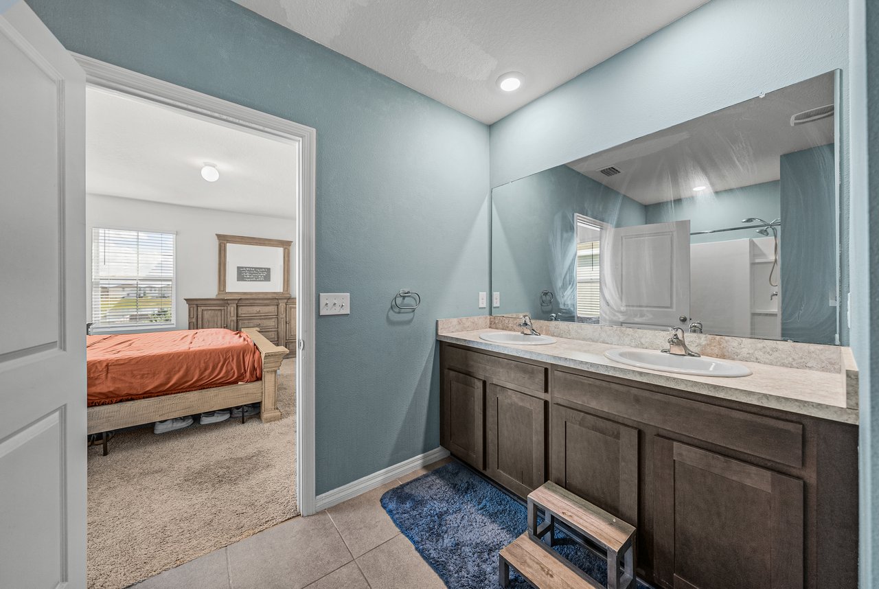 10951 PENNY GALE LOOP