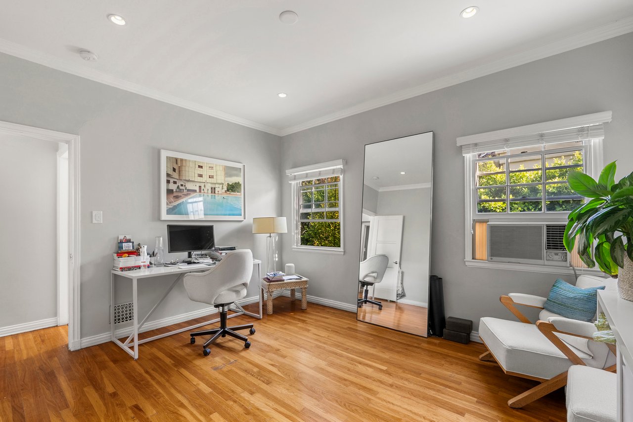 9762 Gregory Way, Beverly Hills 