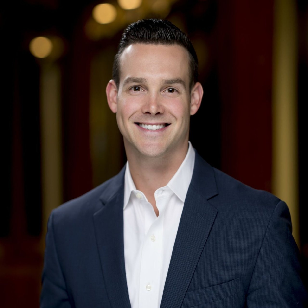 Vince Viverito Wheaton, IL Real Estate Agent Headshot