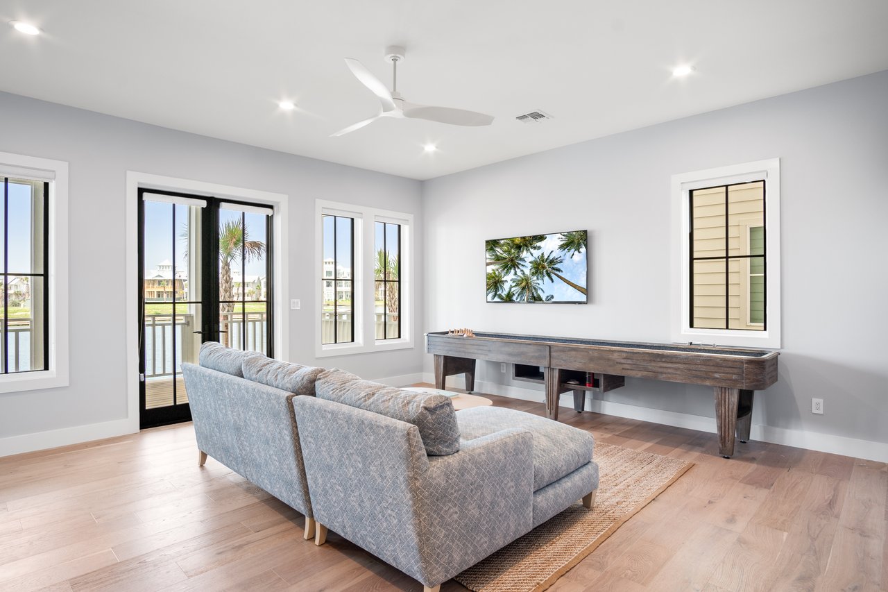 221 Teakwood Drive, Port Aransas, TX 78373