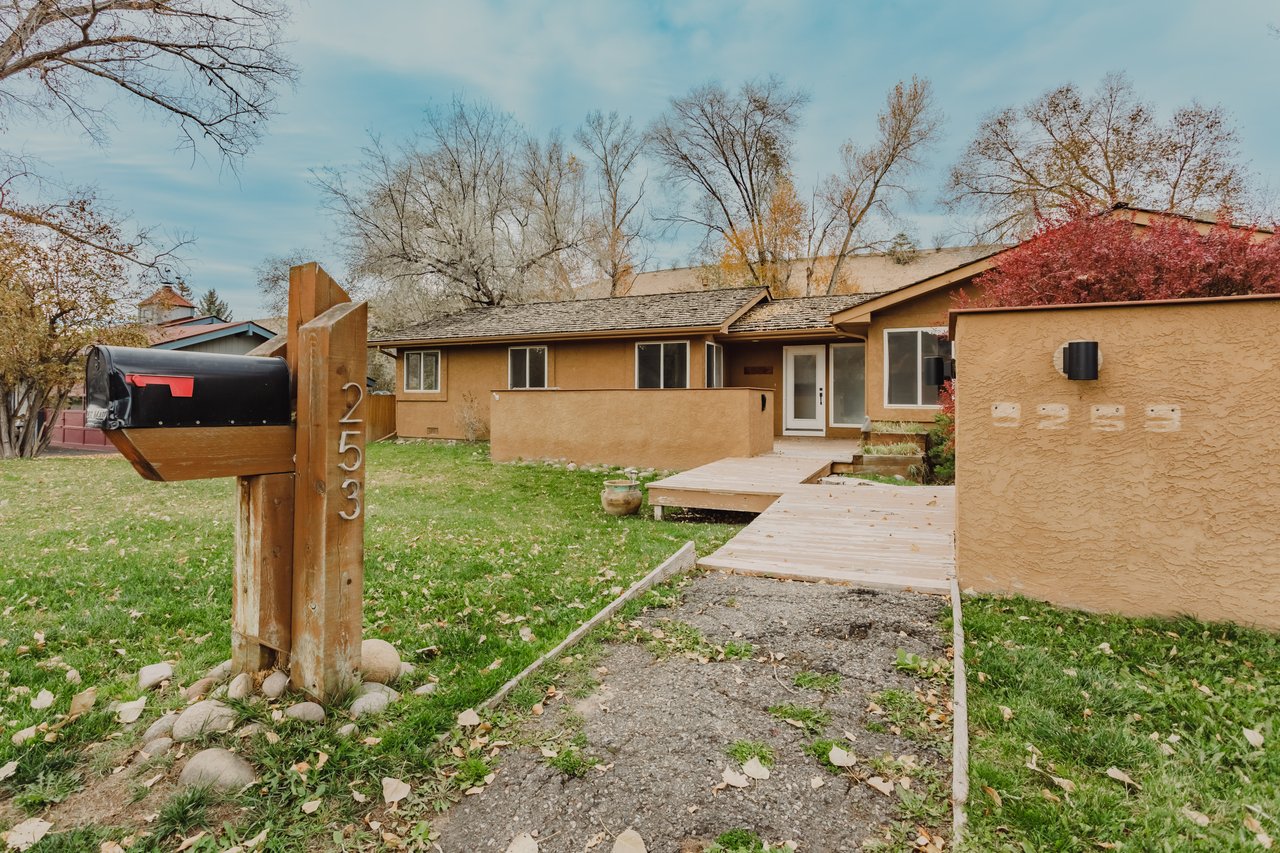 Modern Mountain Living