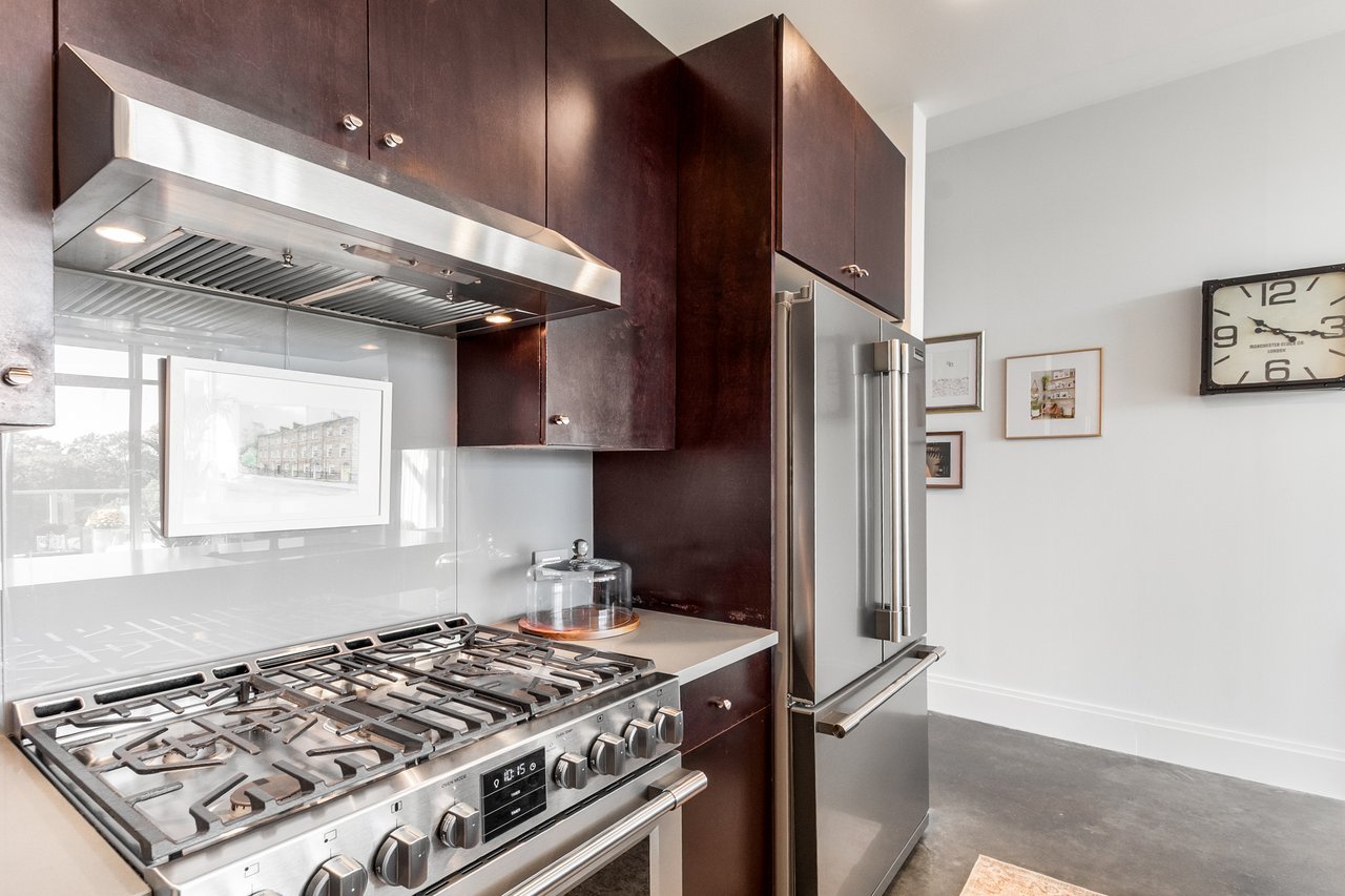 905 Juniper Street NE Unit 704