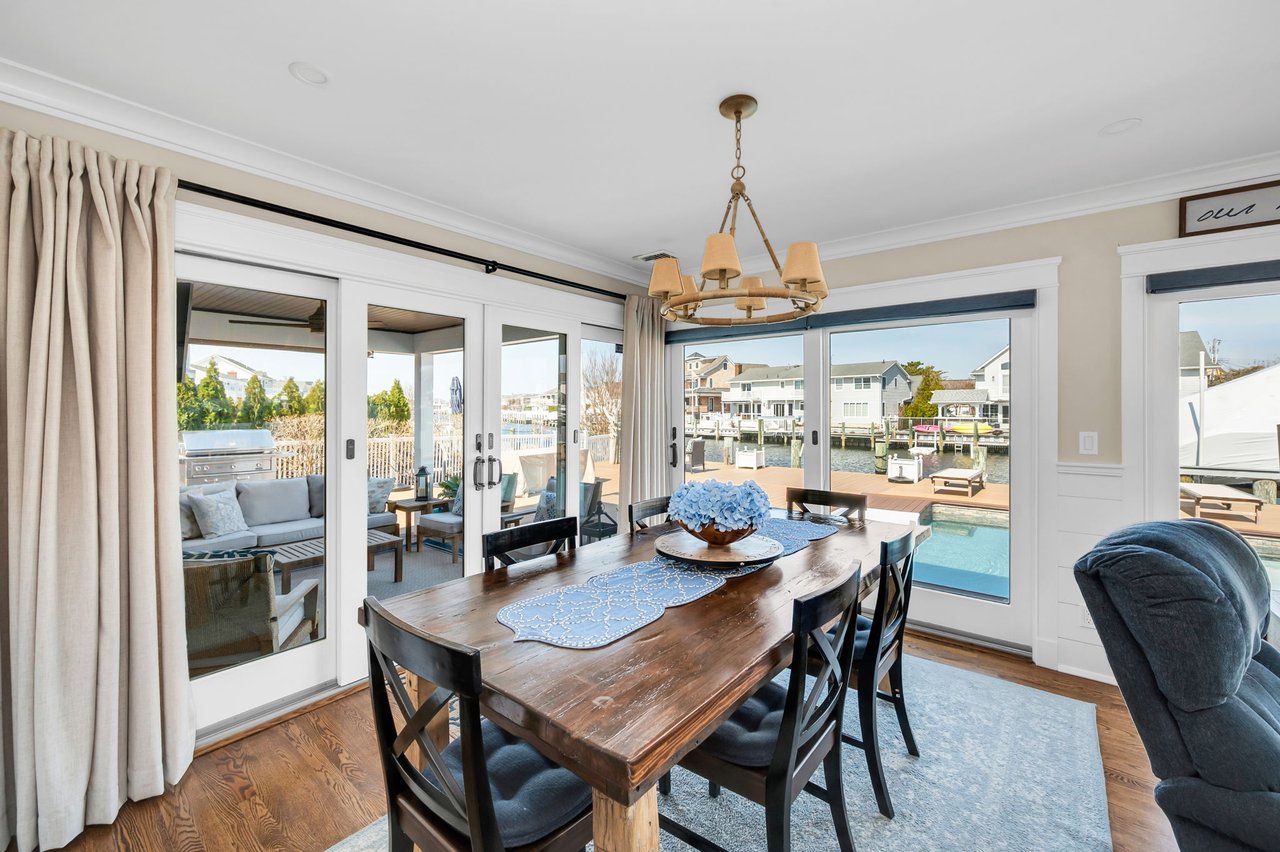 Exclusive Curtis Point Home with Pool