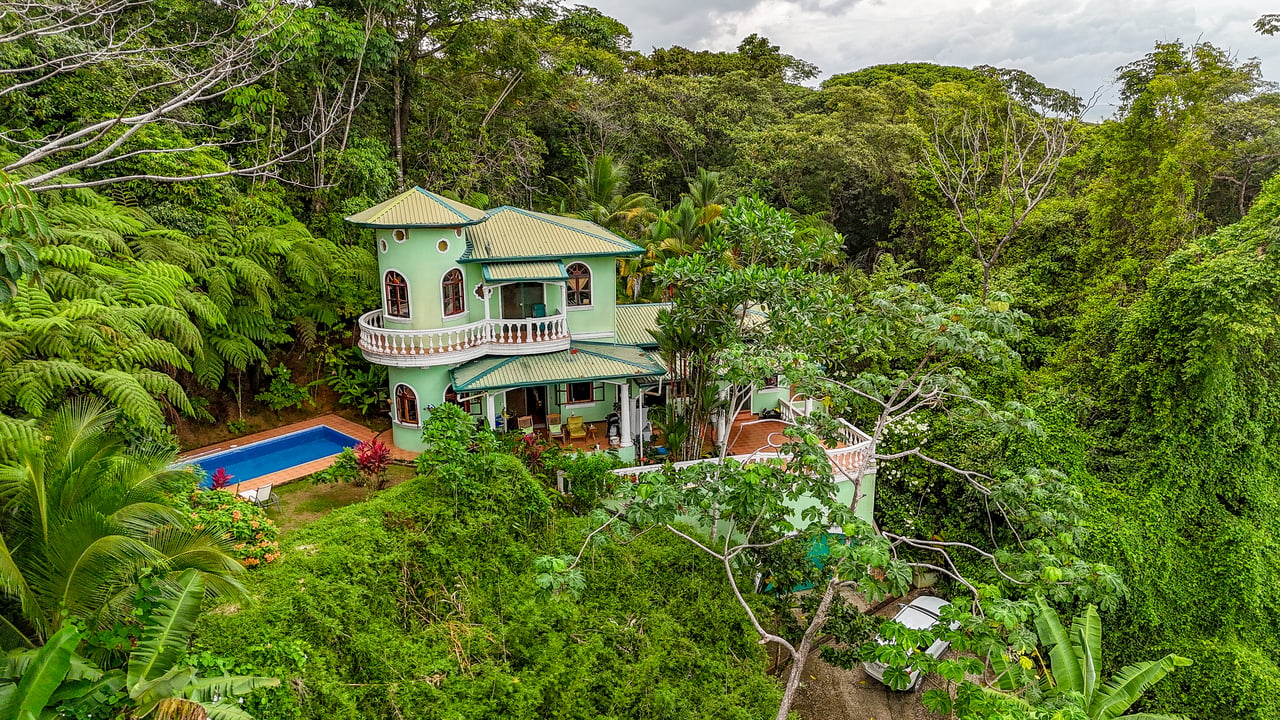 Ocean View Home for Sale in Ojochal with Pool & Jungle Views