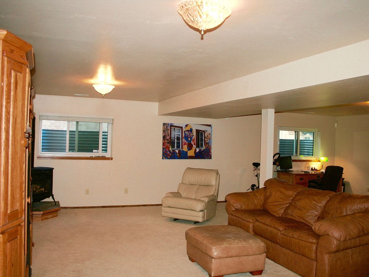 650 Coveglen Ct