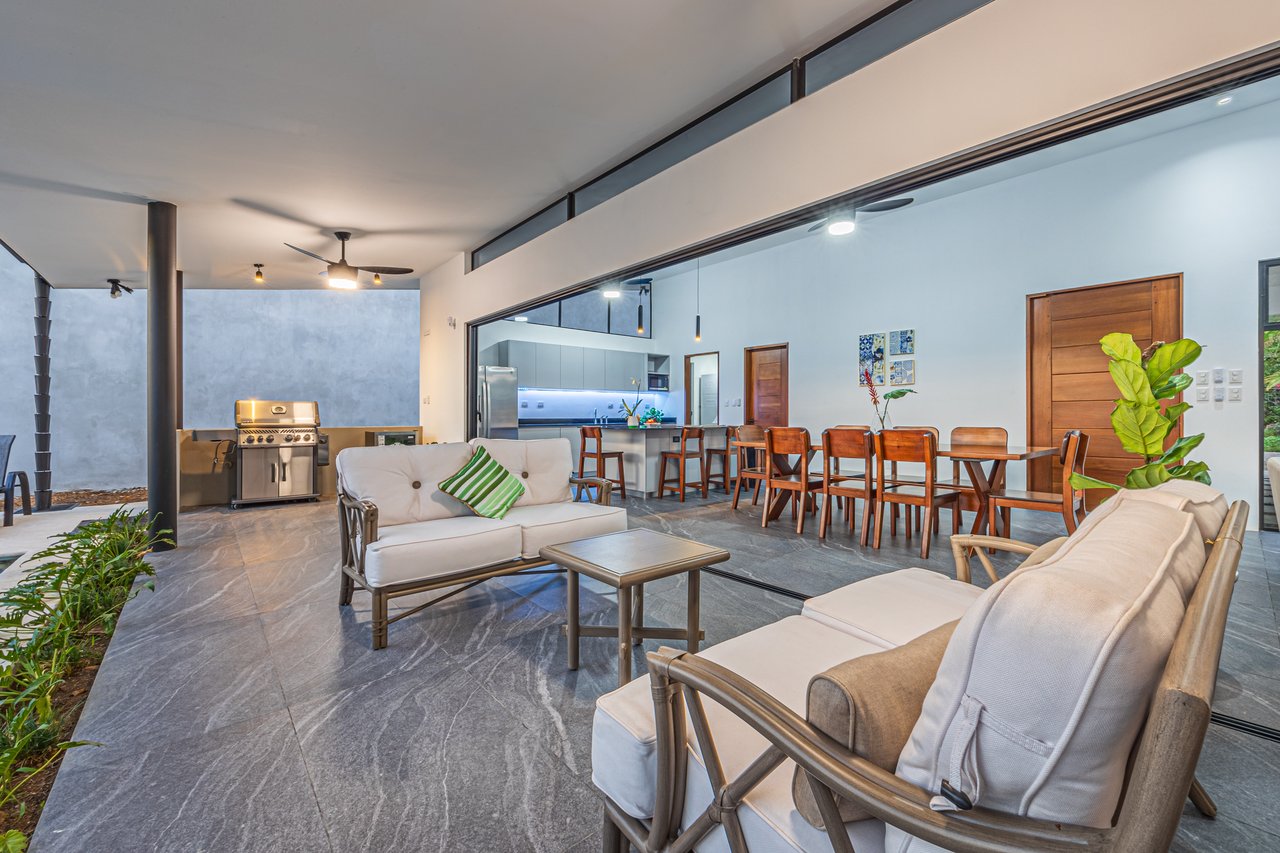STYLISH 3 BED, 3 BATH BRAND NEW VILLA IN UVITA.