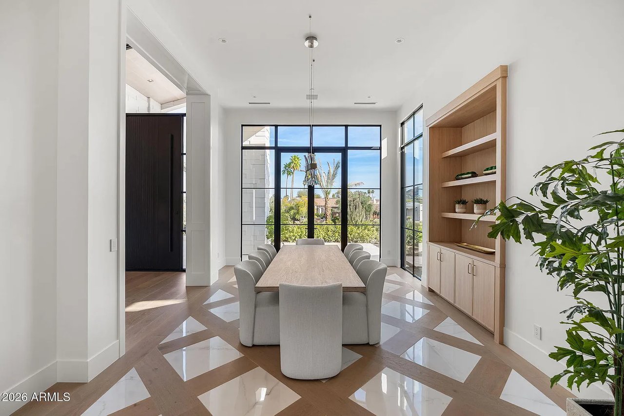 4534 E PEBBLE RIDGE Road