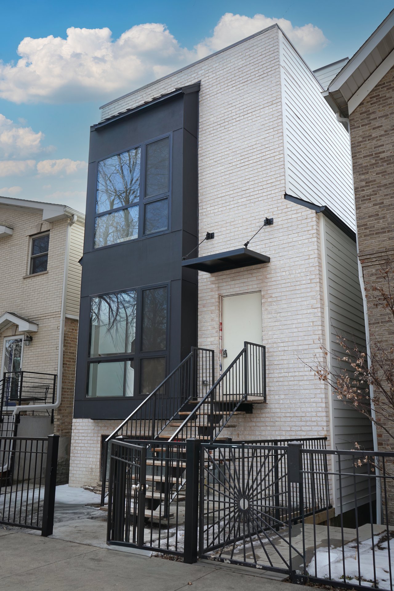 2156 North Claremont Street