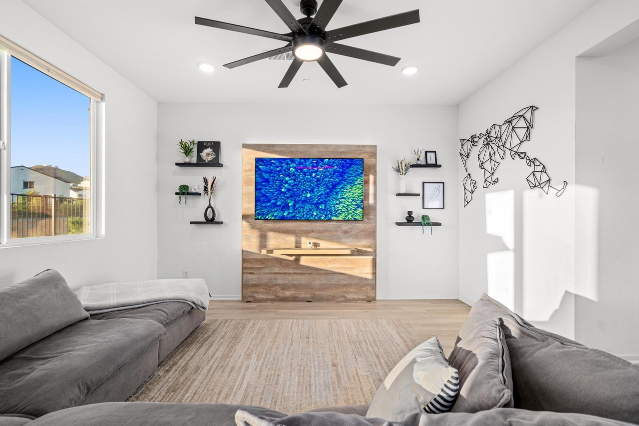 204 Hass Ln