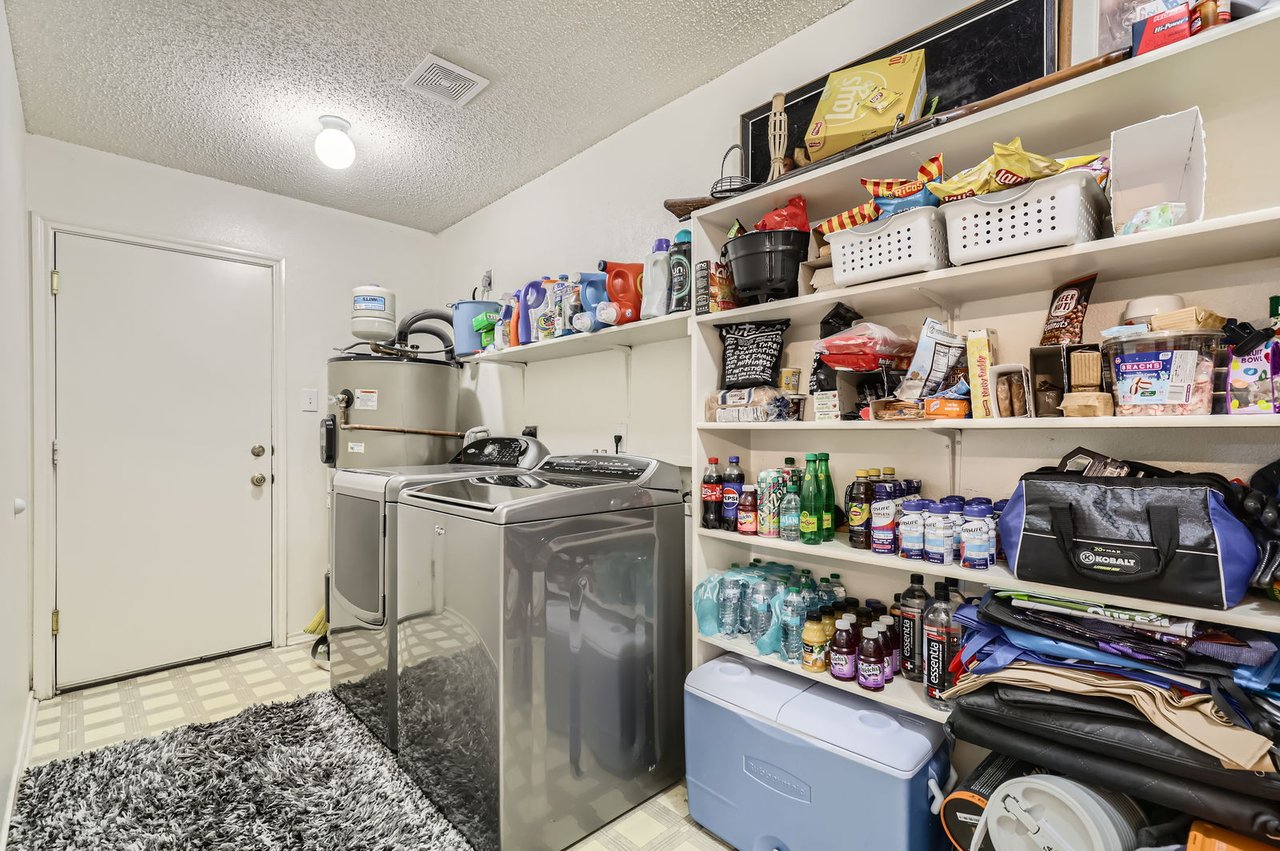 15300 lola Cove