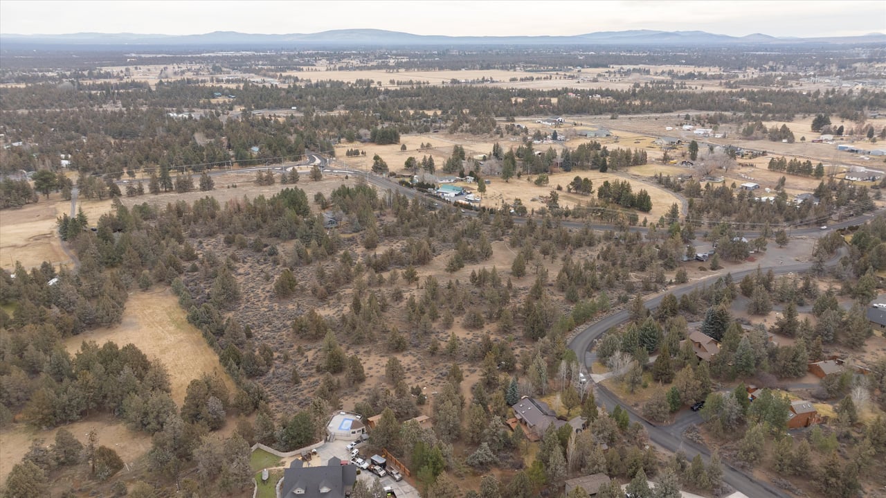 63545 Deschutes Market