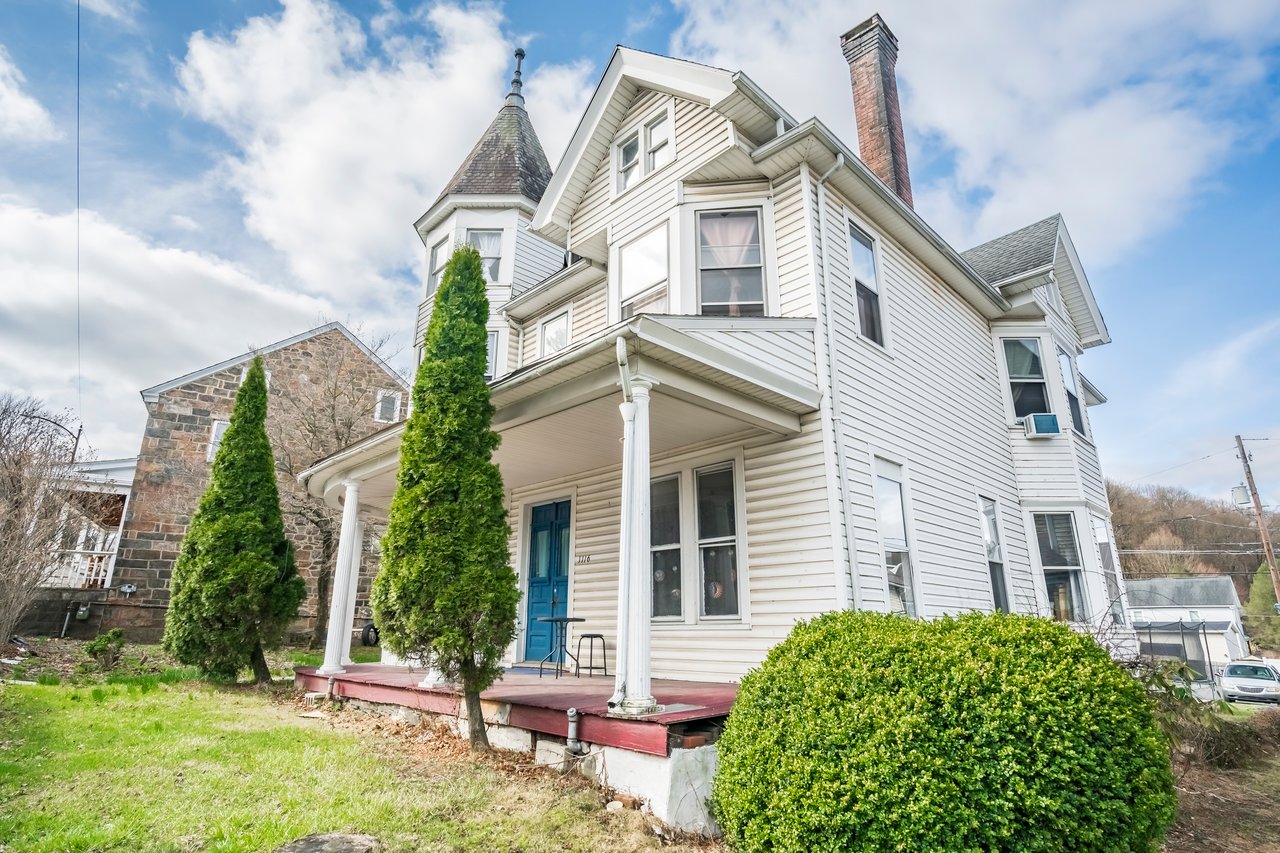1116 Main Street