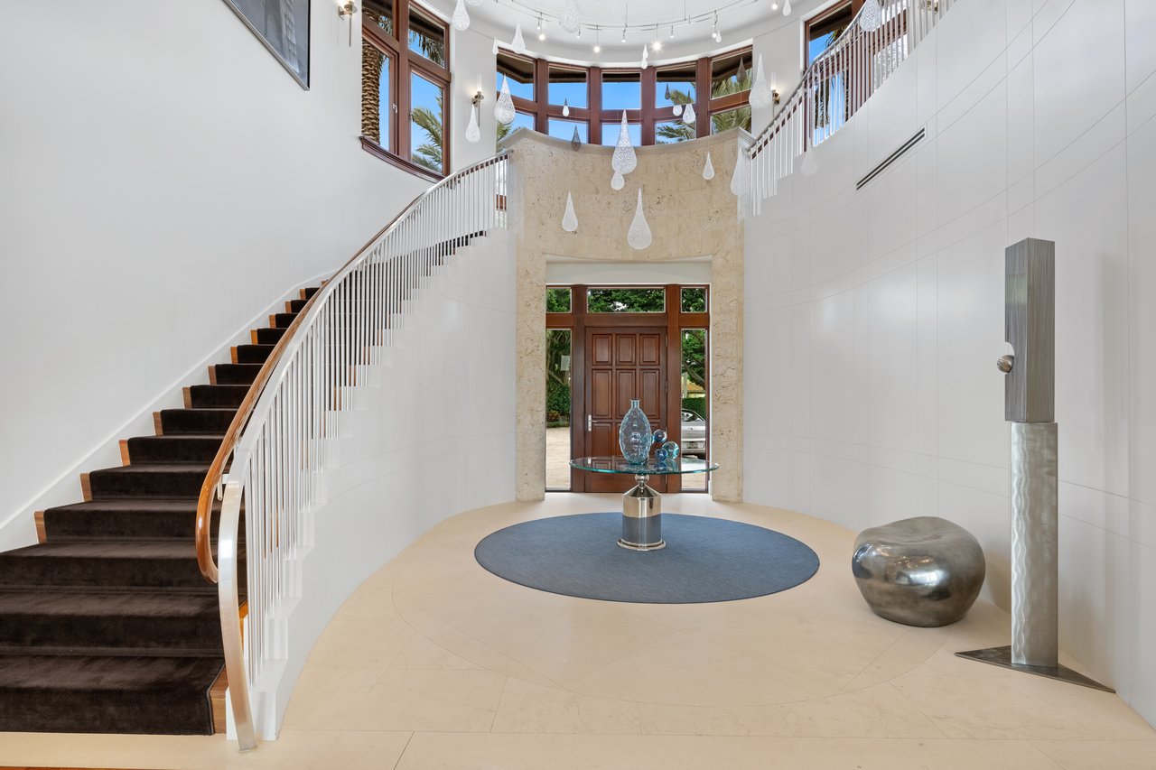 8808 Twin Lake Dr