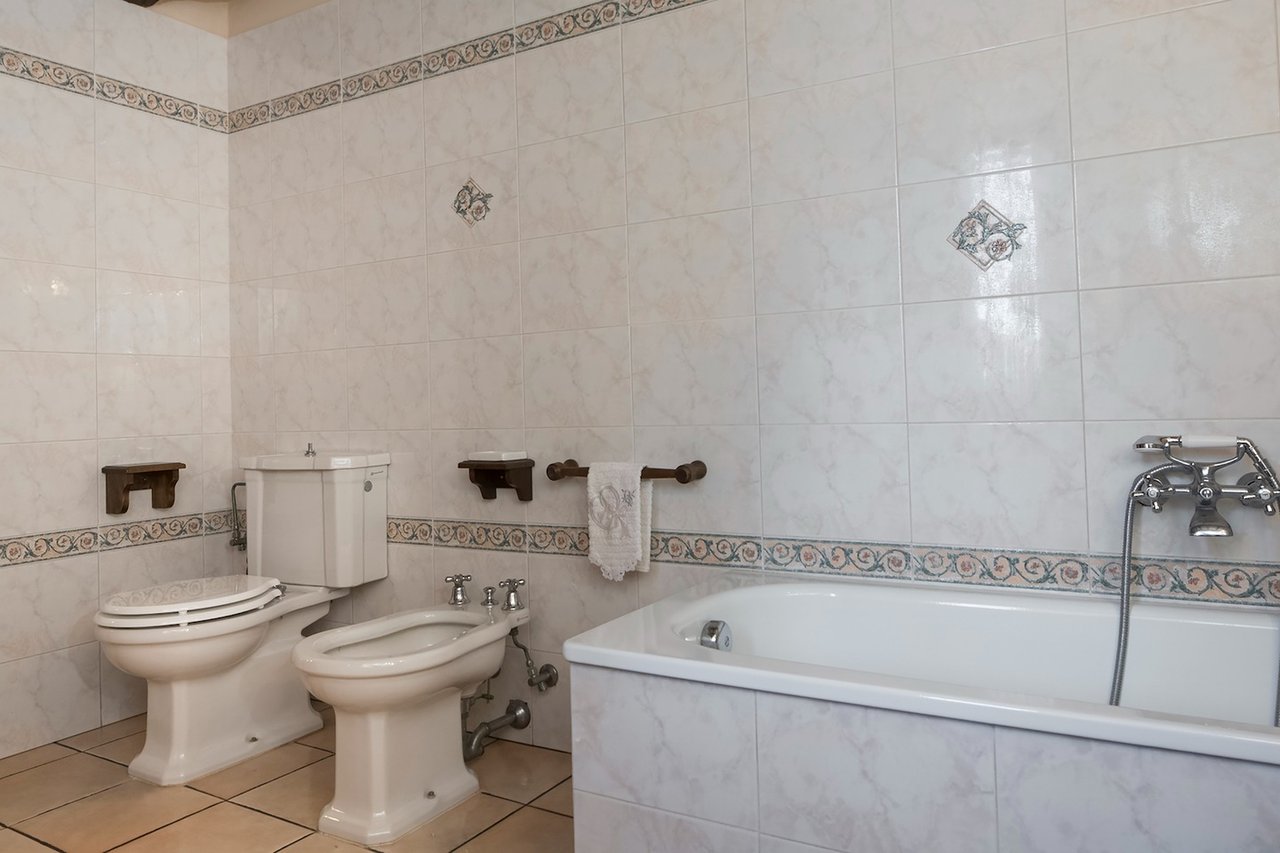 Marvelous Countryside Villa Outside of Lucca