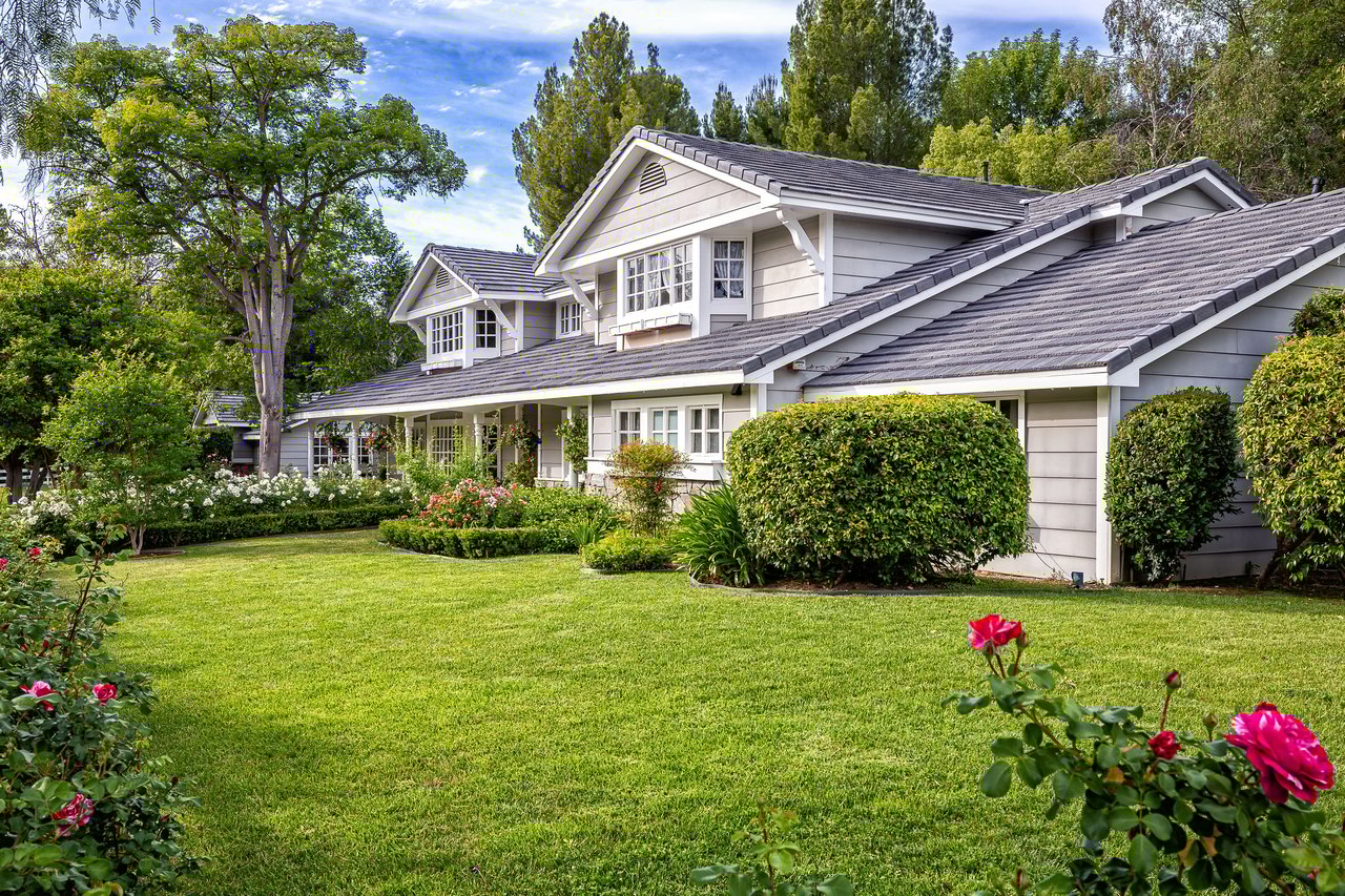 24317 Bridle Trail Rd