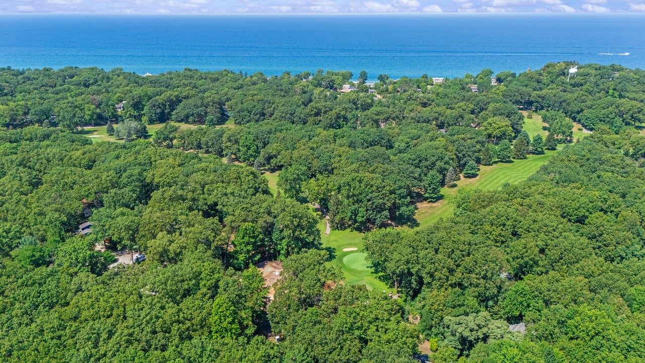 47118 Oak Avenue, Grand Beach, MI 49117