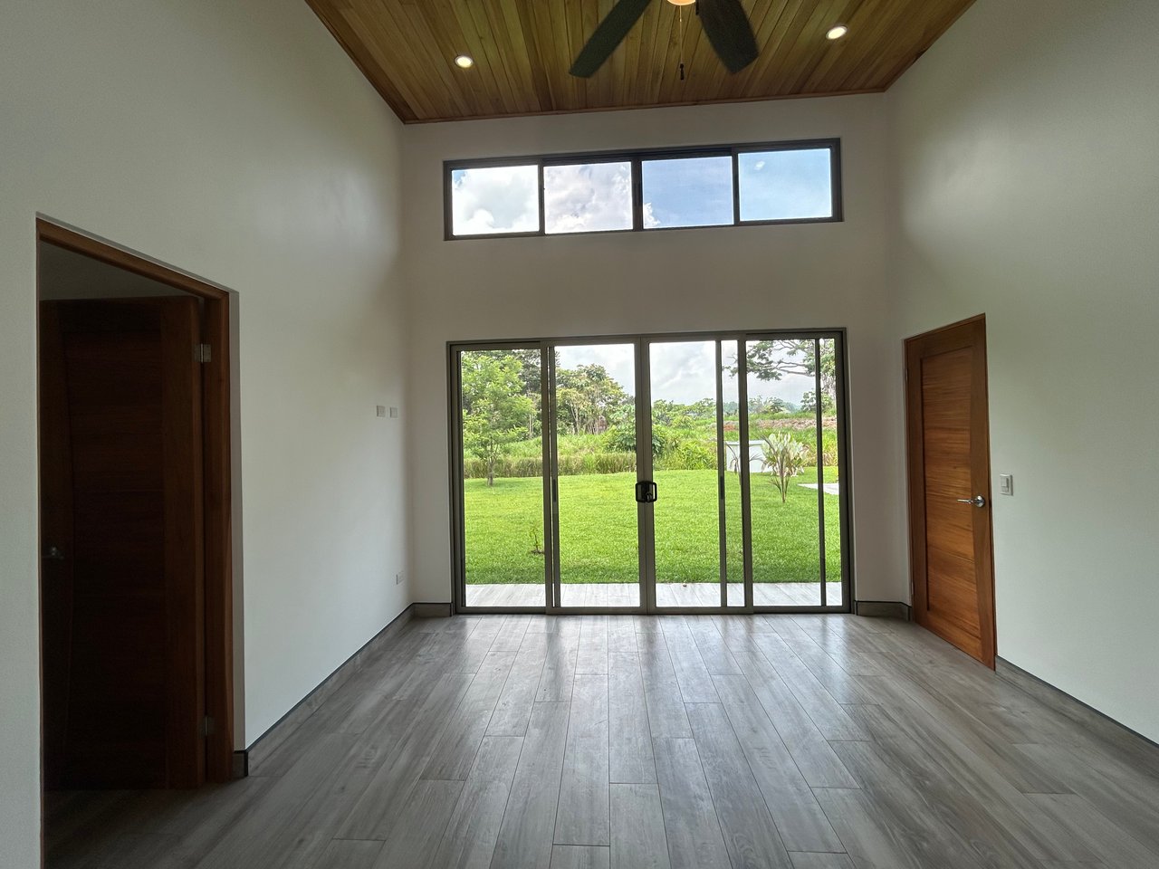 Modern Homes for Sale in Ojochal – El Tucán Paradise | Gated Community Costa Rica