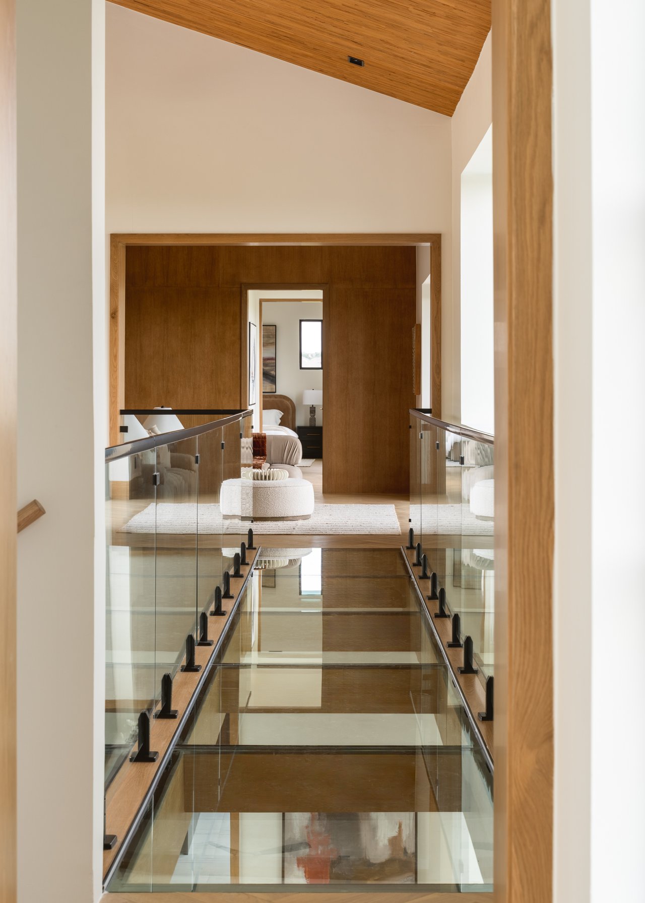 SPANISH OAKS ORGANIC MODERN