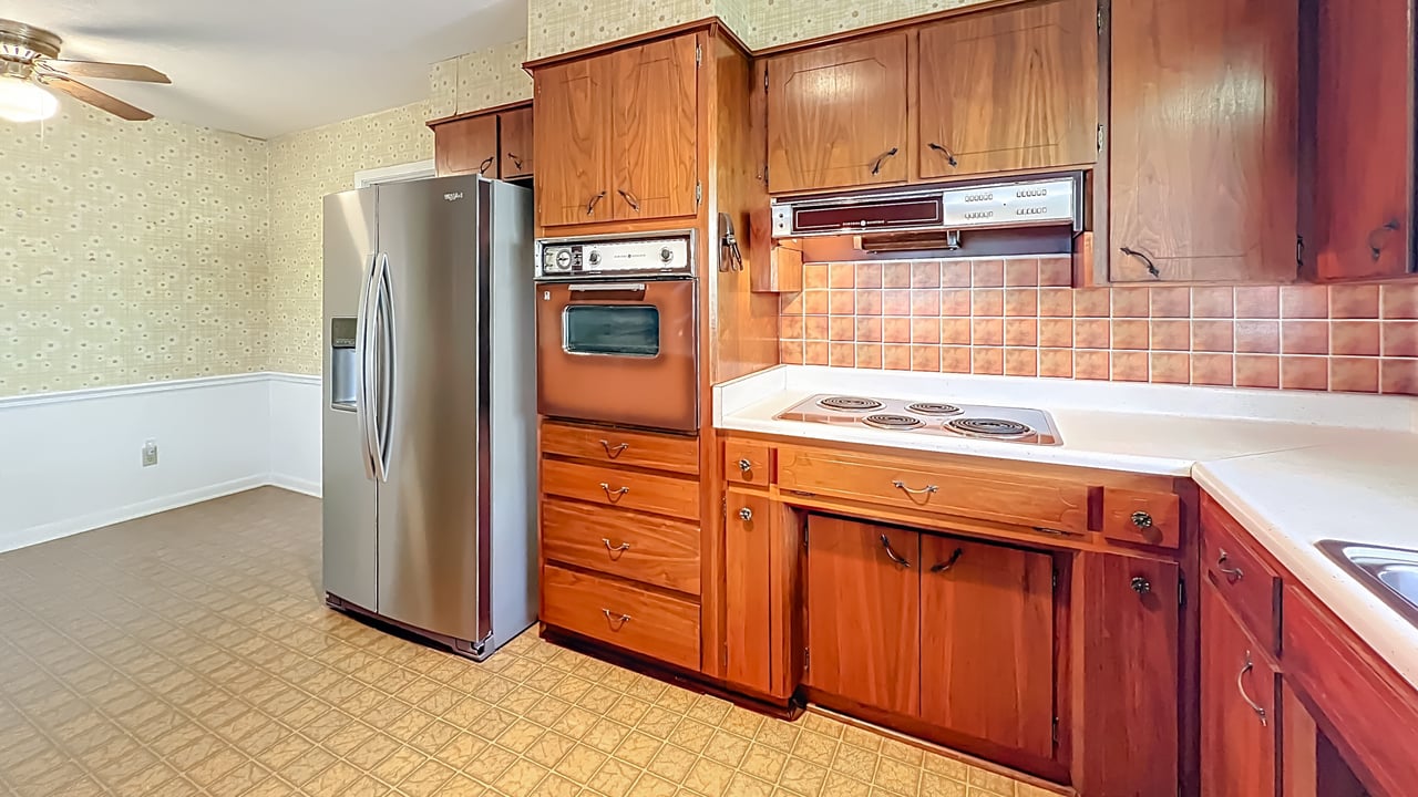 Mid-Century Modern 4-Bedroom in Dommerich Hills, Maitland