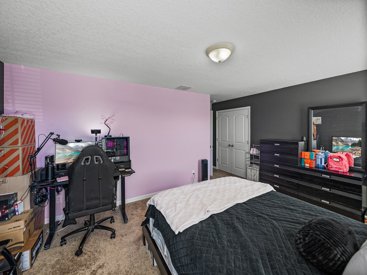 5660 Elsinore Way