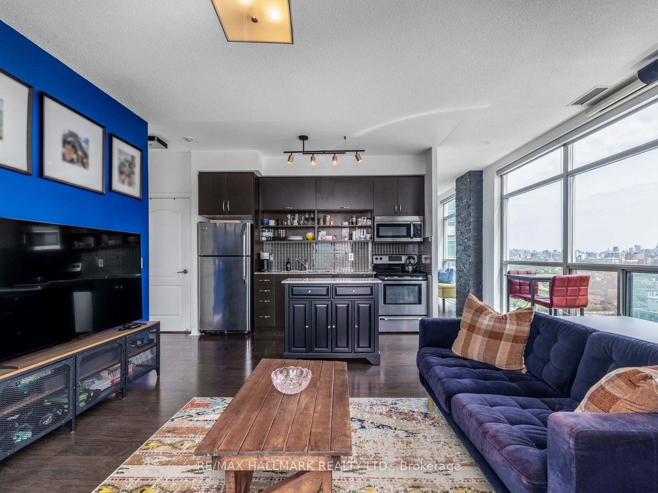 VIBE CONDOS