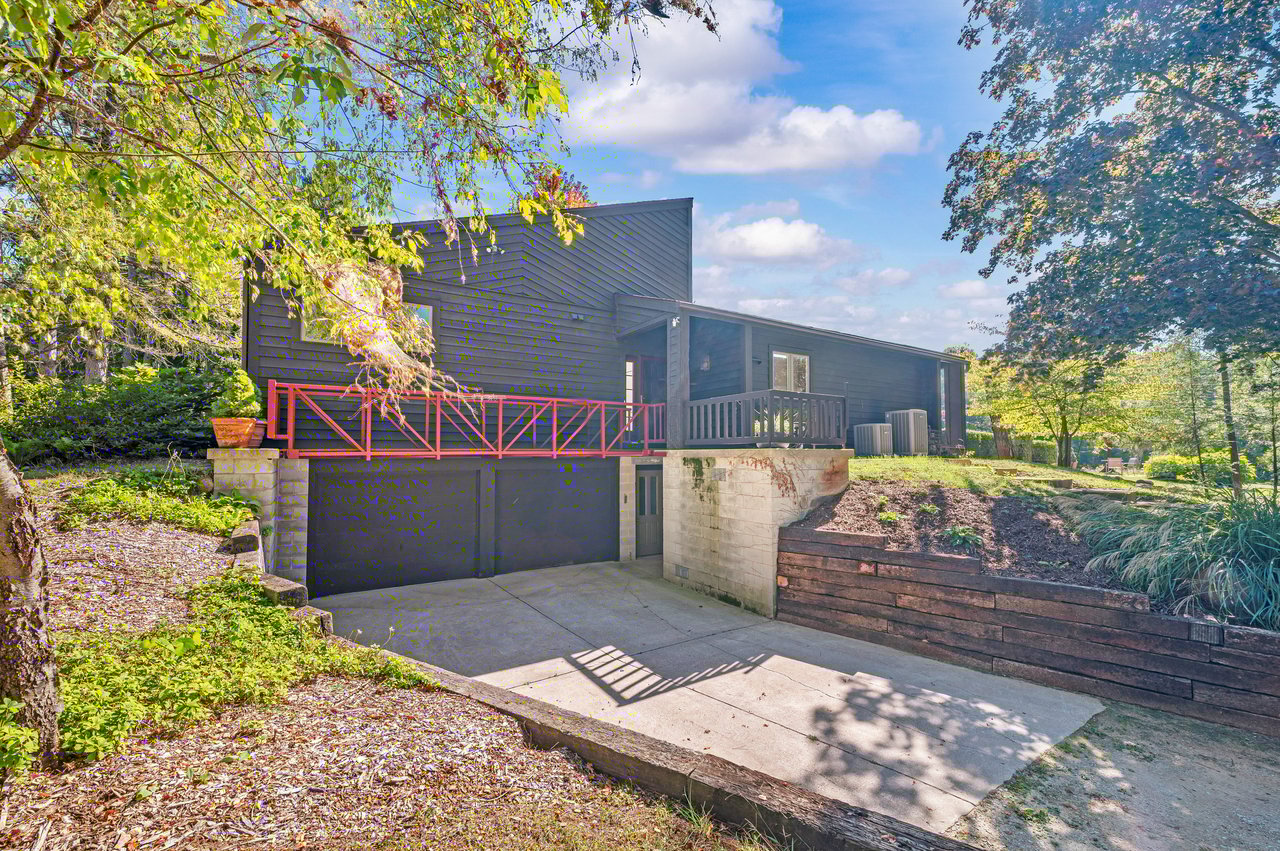 2408 E 800 N, La Porte, IN 46350