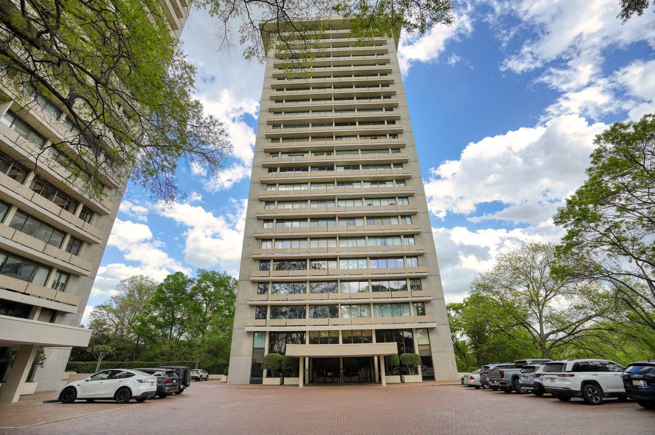 Plaza Towers Condominiums