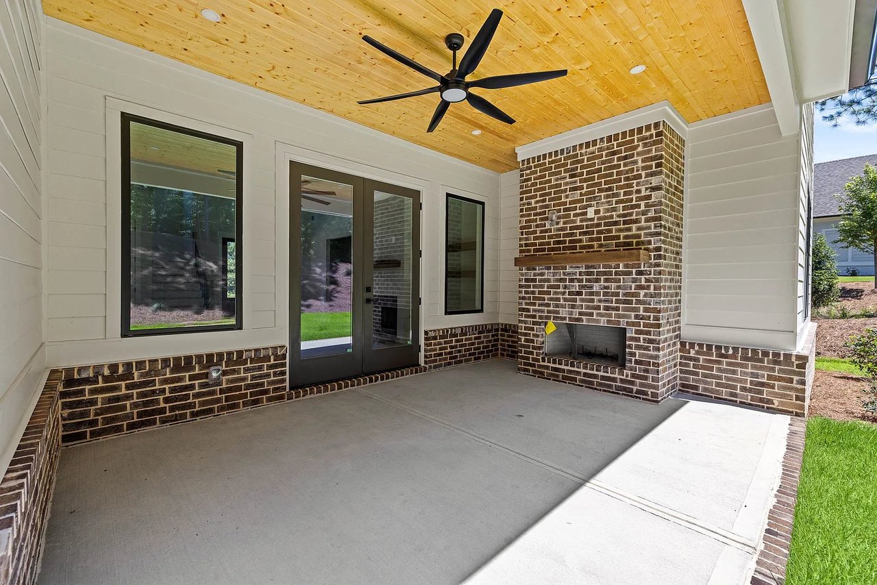 1131 Glen Eagle Dr