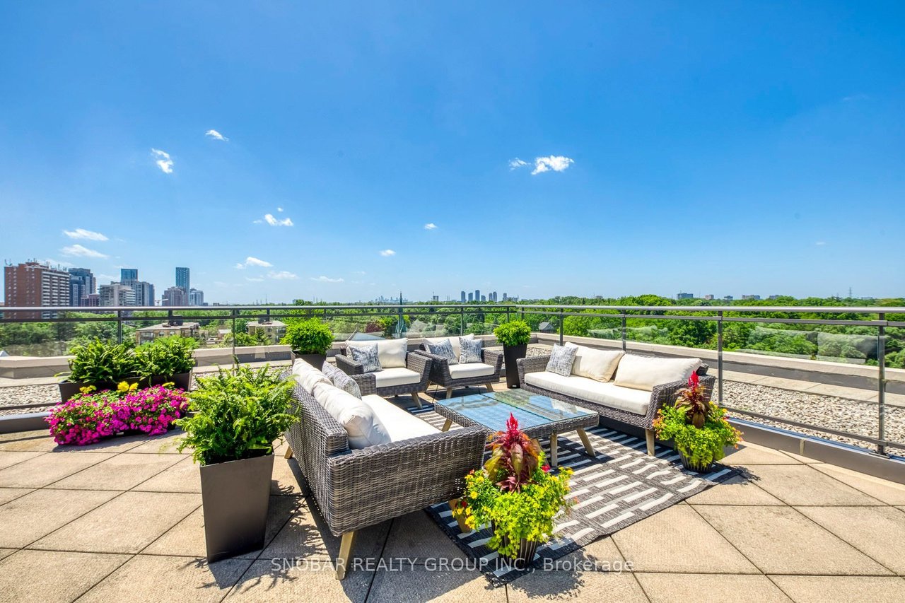 PENTHOUSE WITH GOLF PERKS
