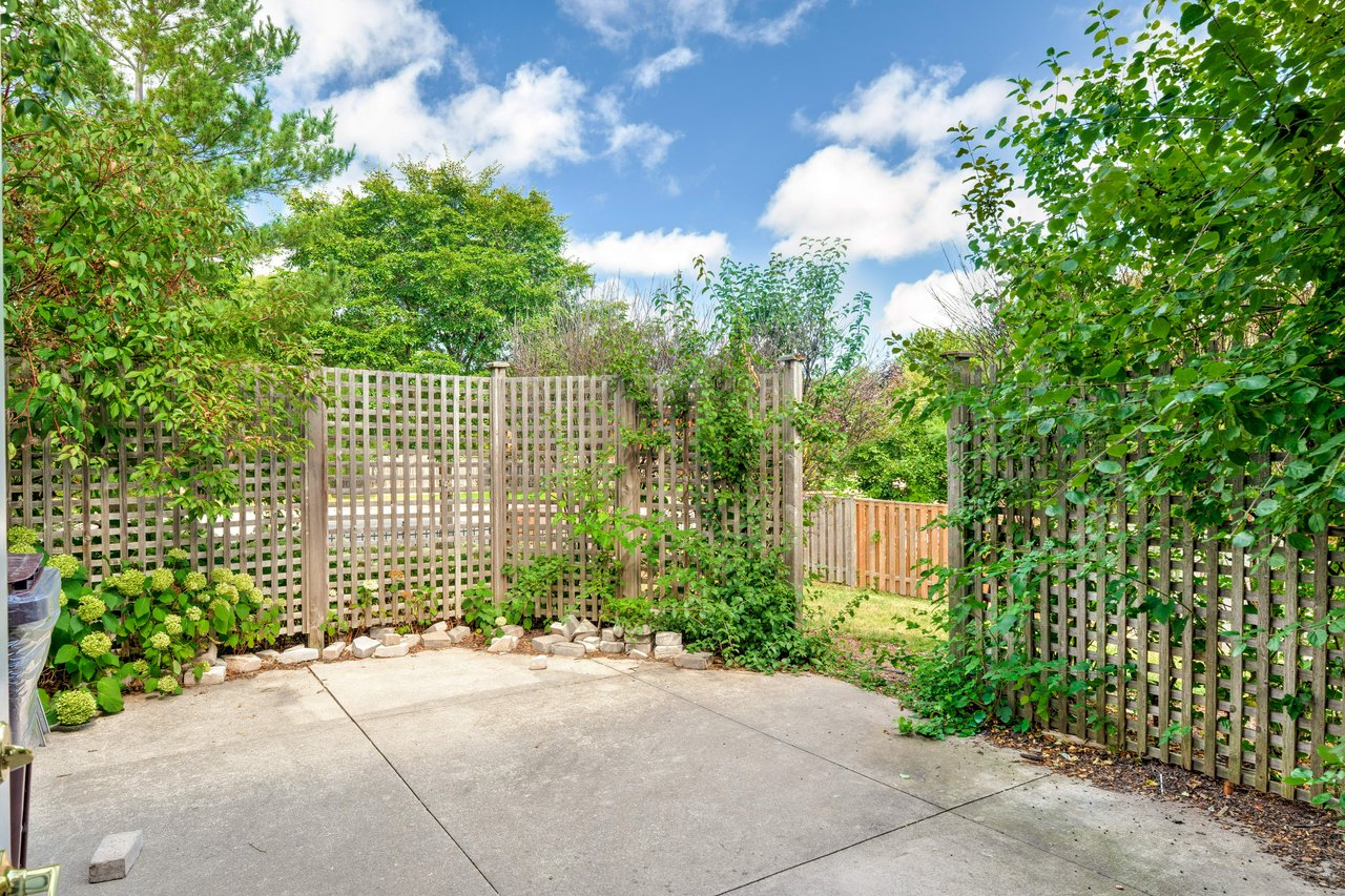 1460 Bishops Gate, Suite 212