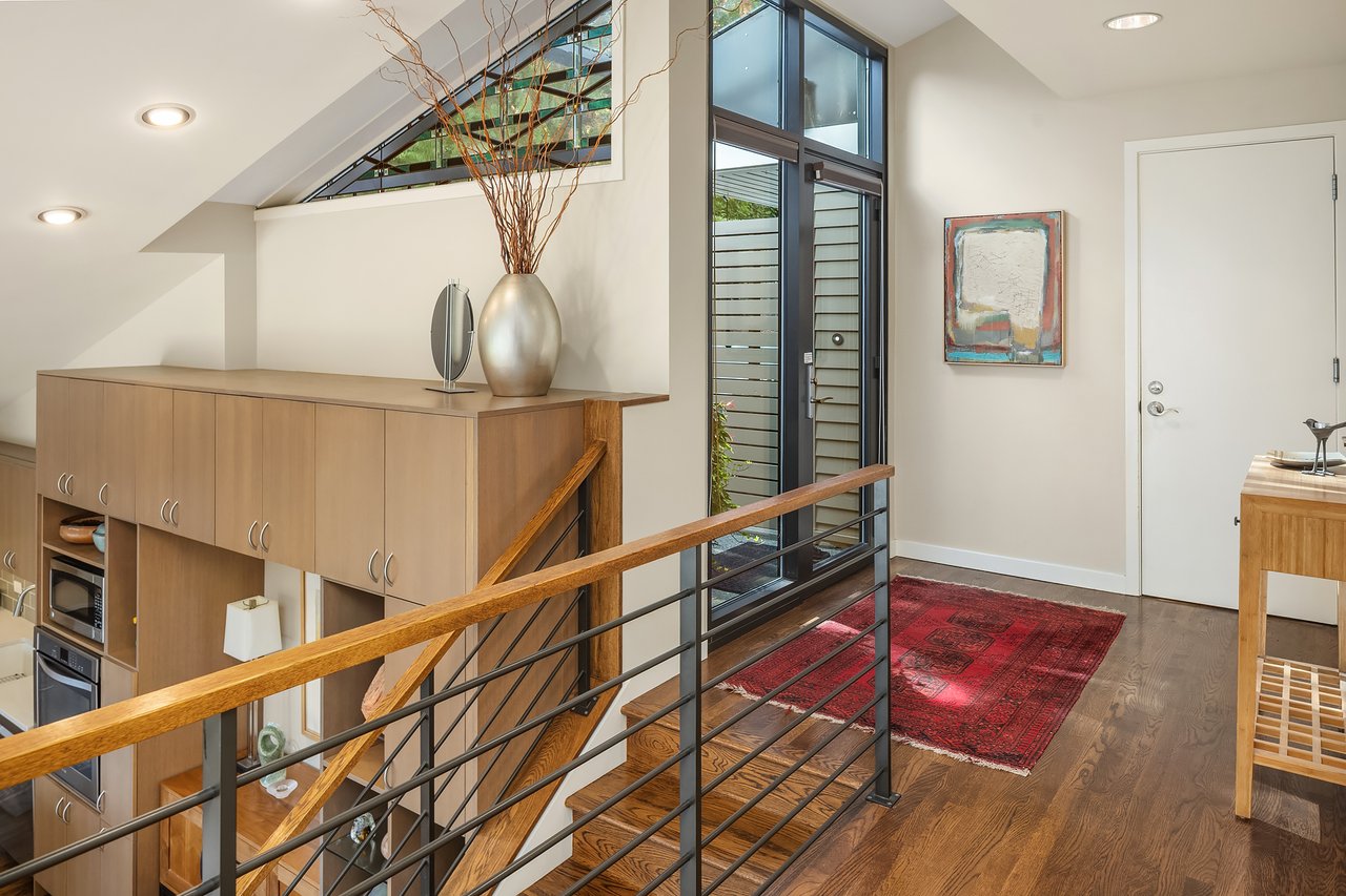 2604 W Lake Sammamish Pkwy NE