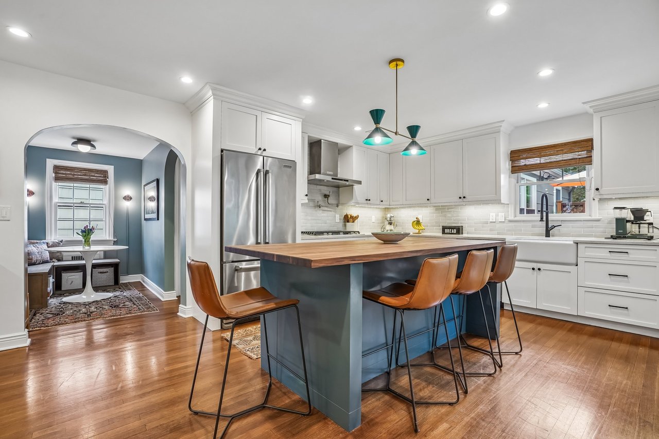 11 Kendal Avenue