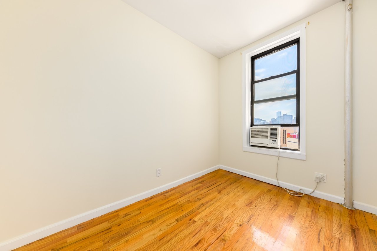 345 East 12th Street Unit: 28