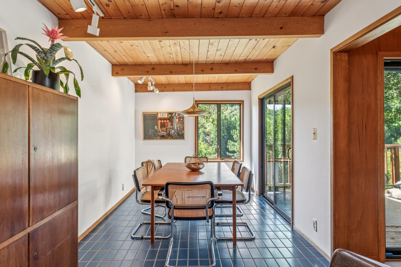 69 Pine Dr