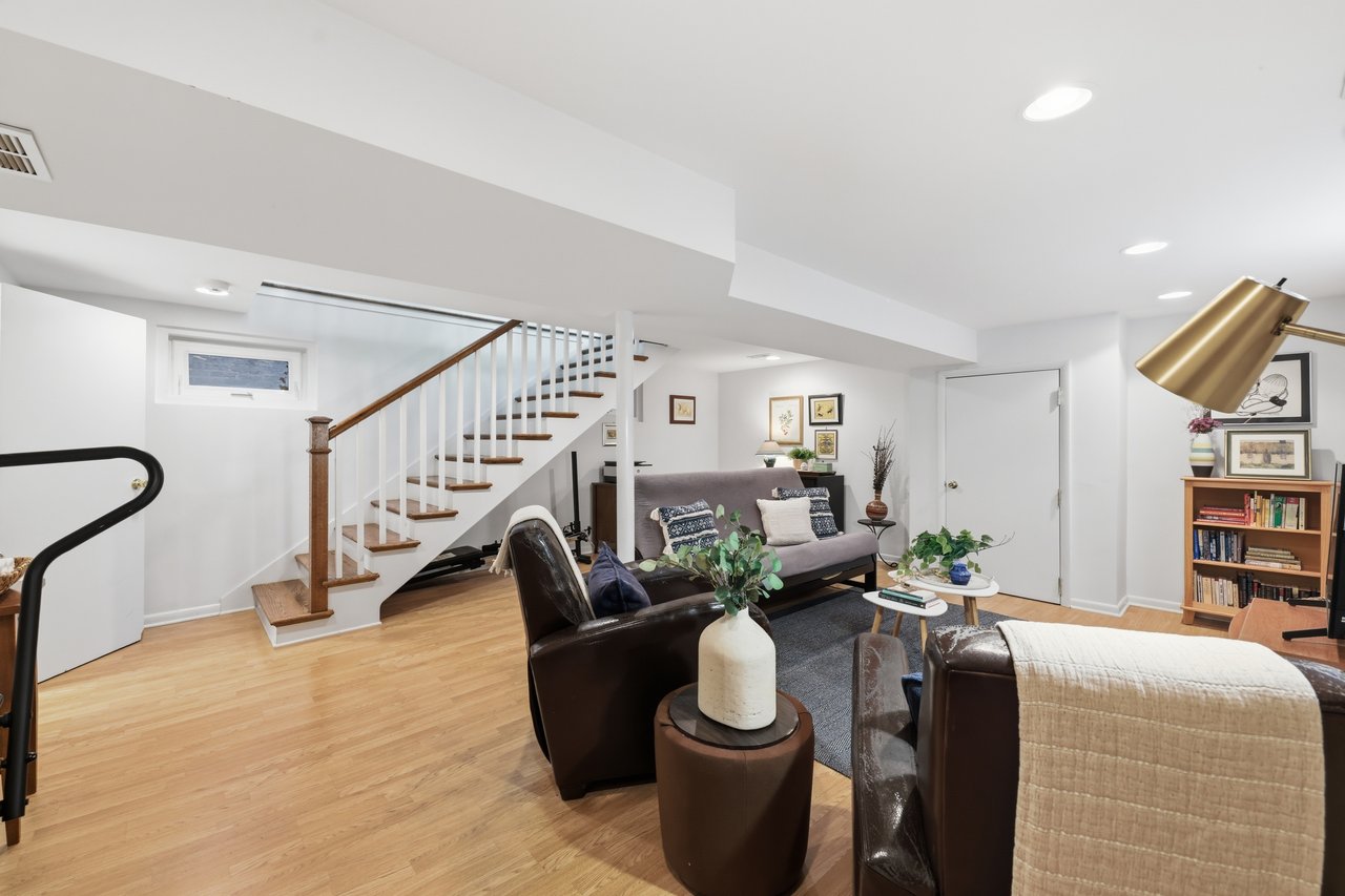 1429 W Huron Street