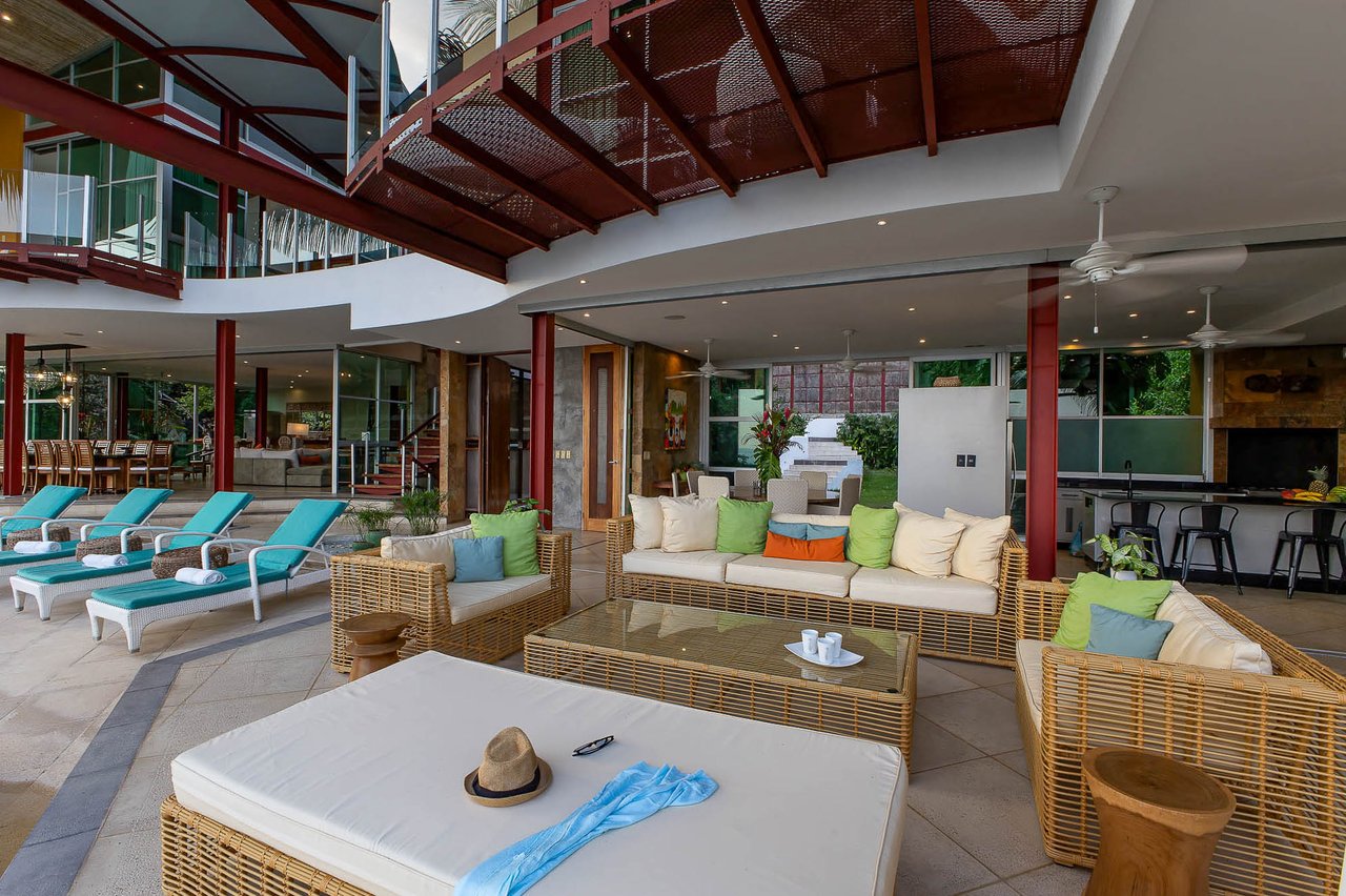 Casa Fantastica Luxury Mountain and Ocean View Villa