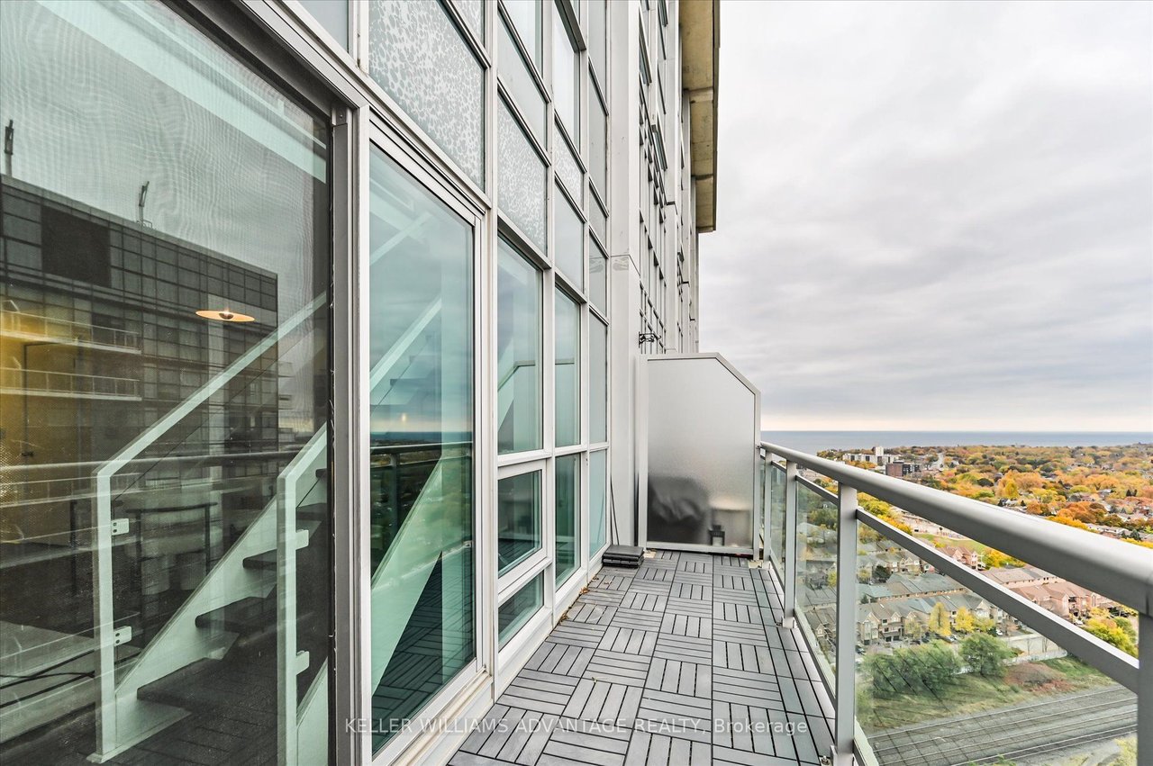 BREATHTAKING PENTHOUSE VIEWS