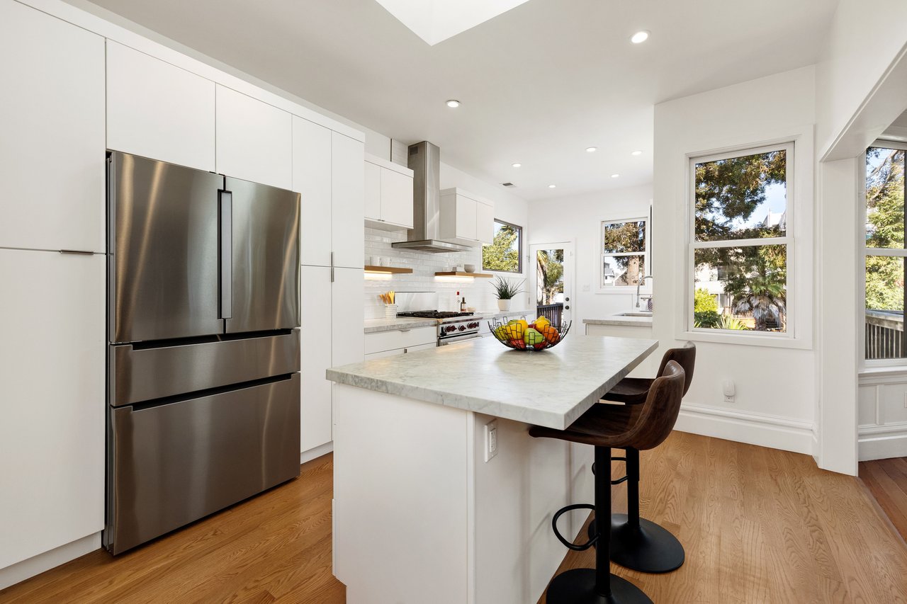 Top-Floor Edwardian In The Castro
