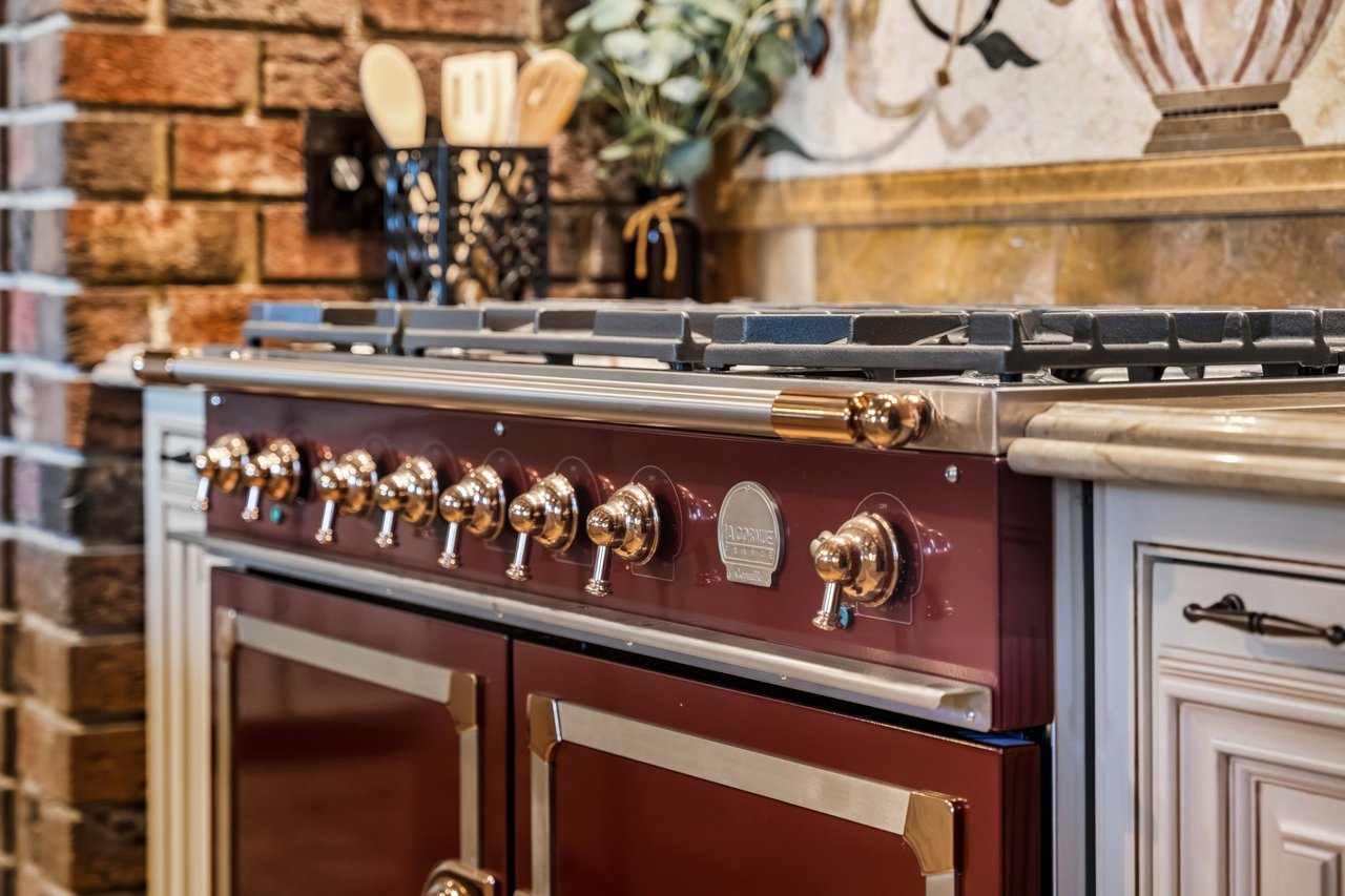 Mulholland Hills Country Club | Premier Golf & Tennis View Estate