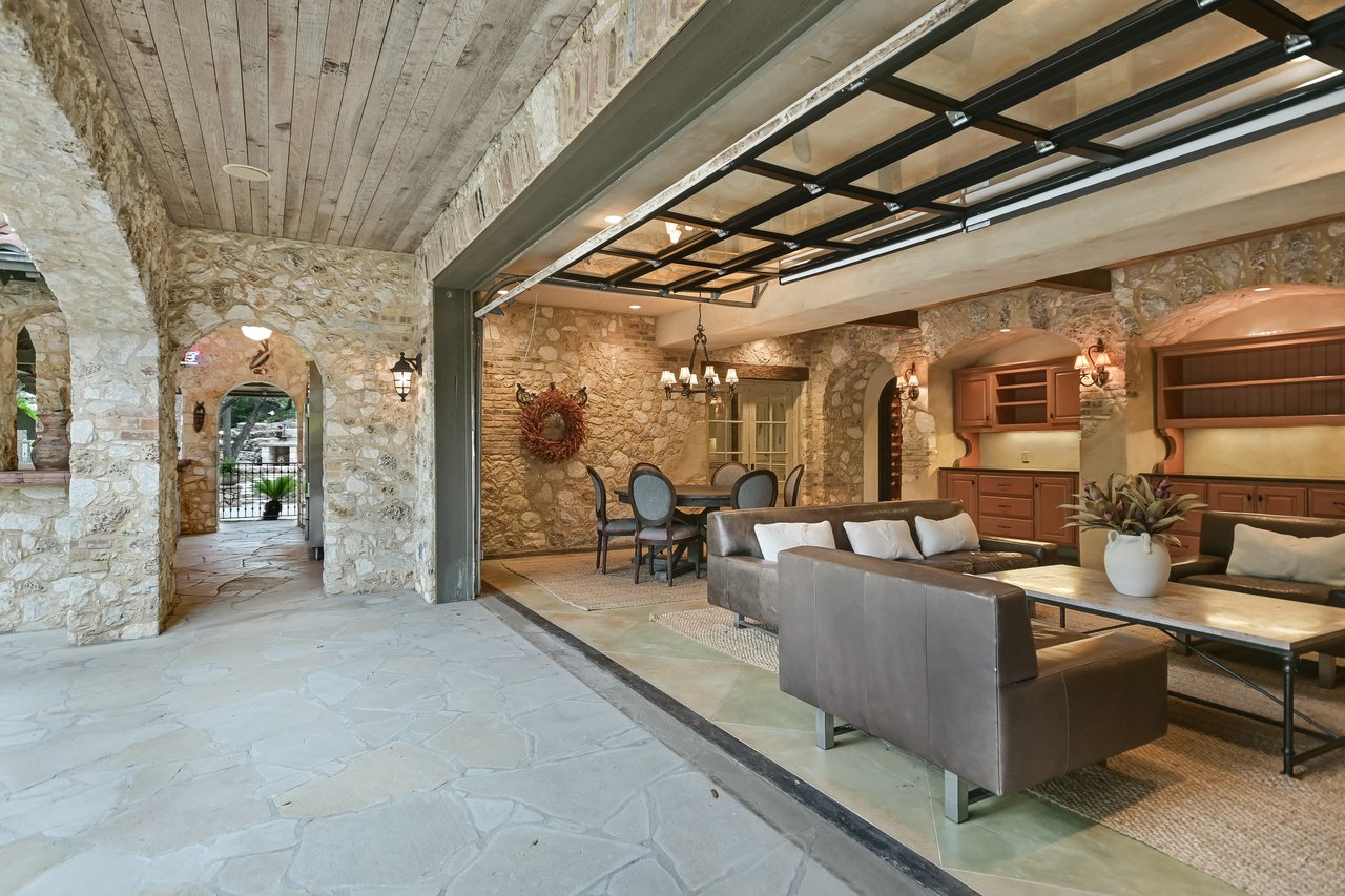 3601 Toro Canyon Rd