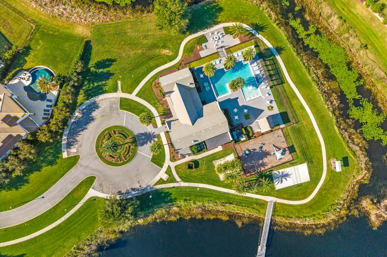 15606 Shorebird Lane