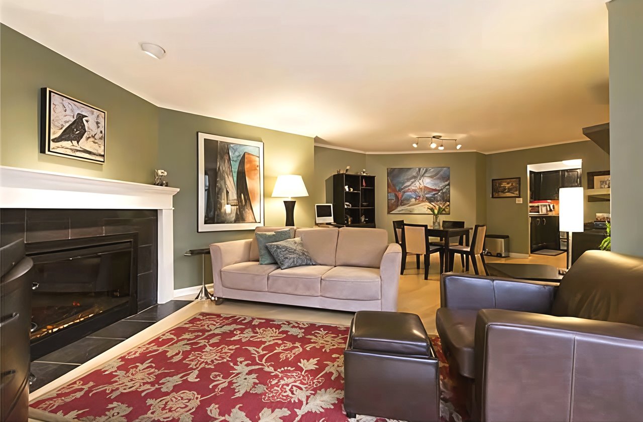 1005 W 7th Ave, #205