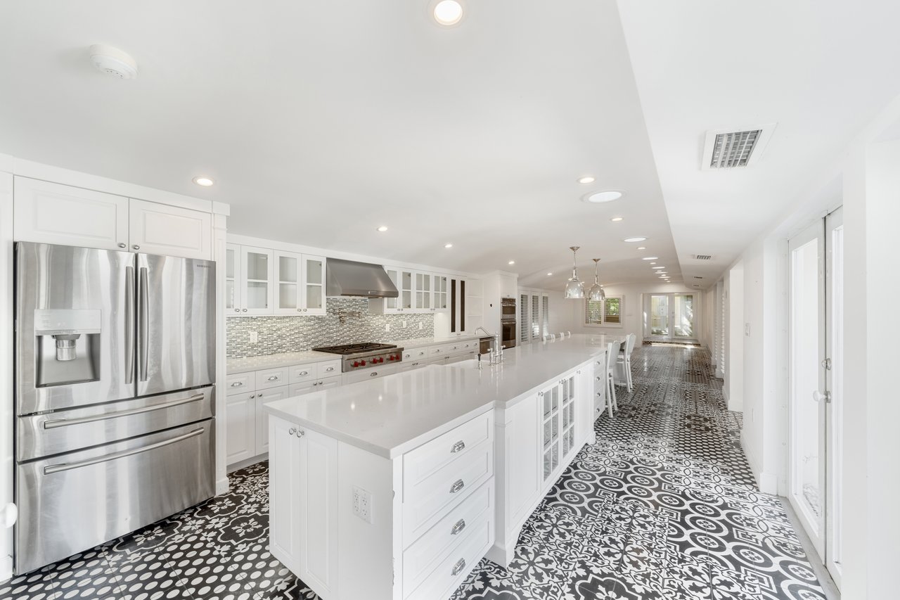 444 W Rivo Alto Drive