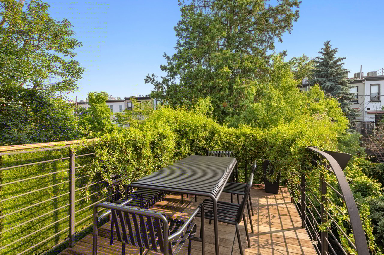 407 2ND Street