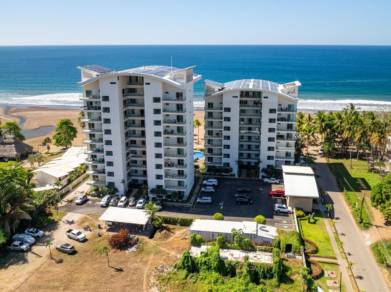 Remodeled Beachfront Condo, Jaco, Puntarenas