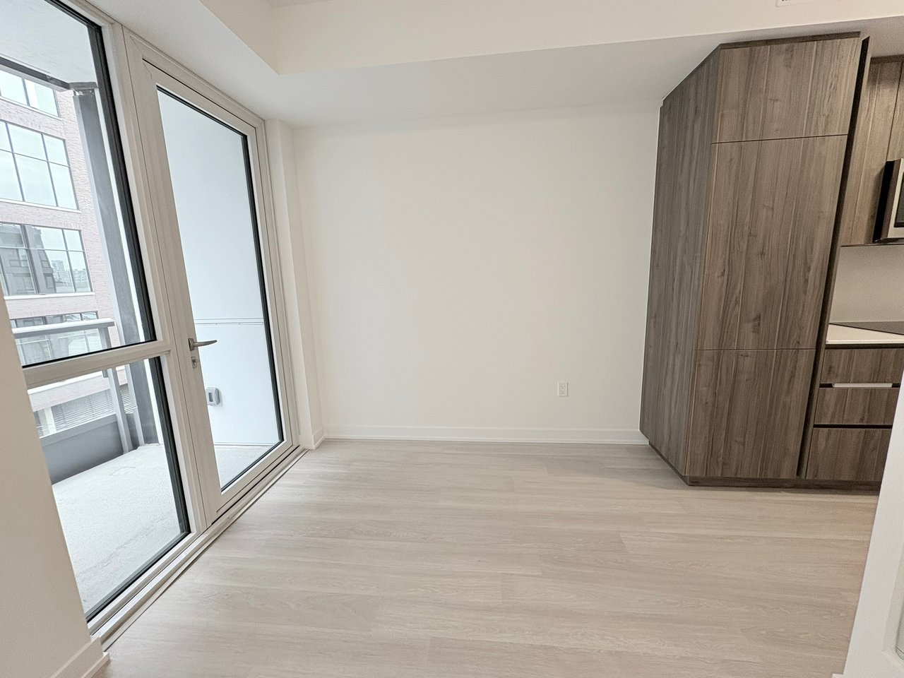 15 Richardson Street, Toronto Unit: 427